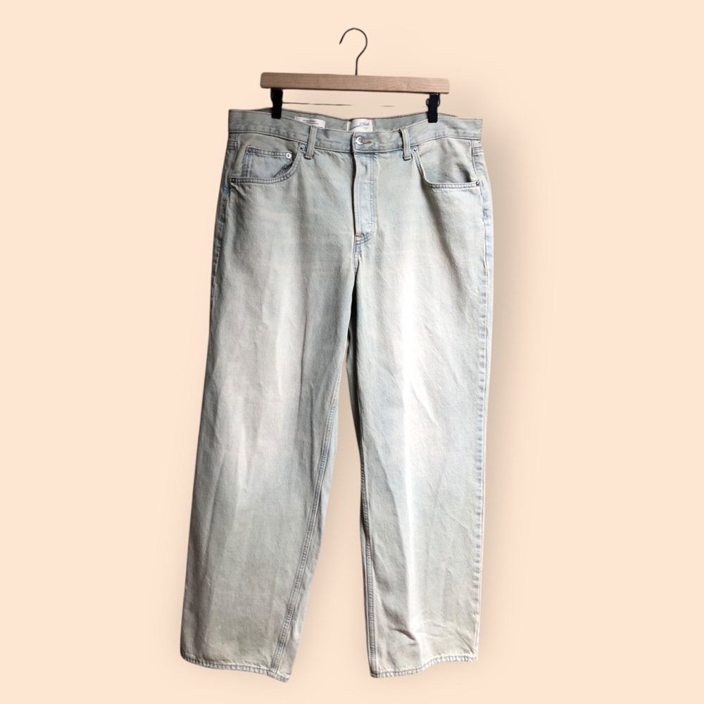 Universal Thread Women’s Mid-Rise 90s Baggy Jeans Vintage Light Wash Size 14